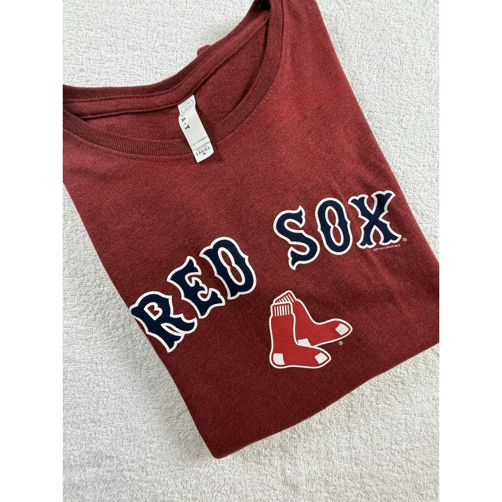 LAT Apparel Red Sox Women's Tshirt Red Size M